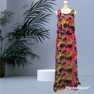 W118 Walter Baker Artistic Gardens bold floral sleeveless racerback Maxi dress